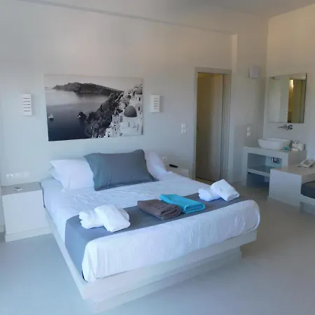 Апартаменты Perissa South Beach Rooms *