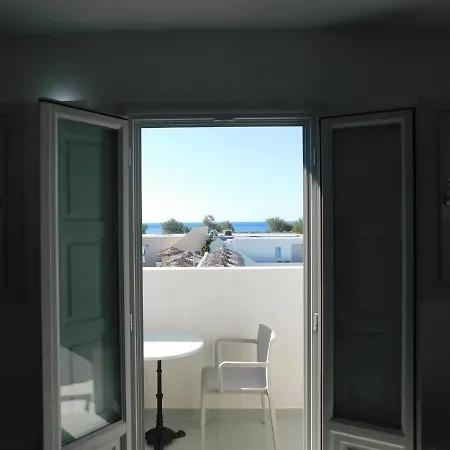 Perissa South Beach Rooms Апартаменты